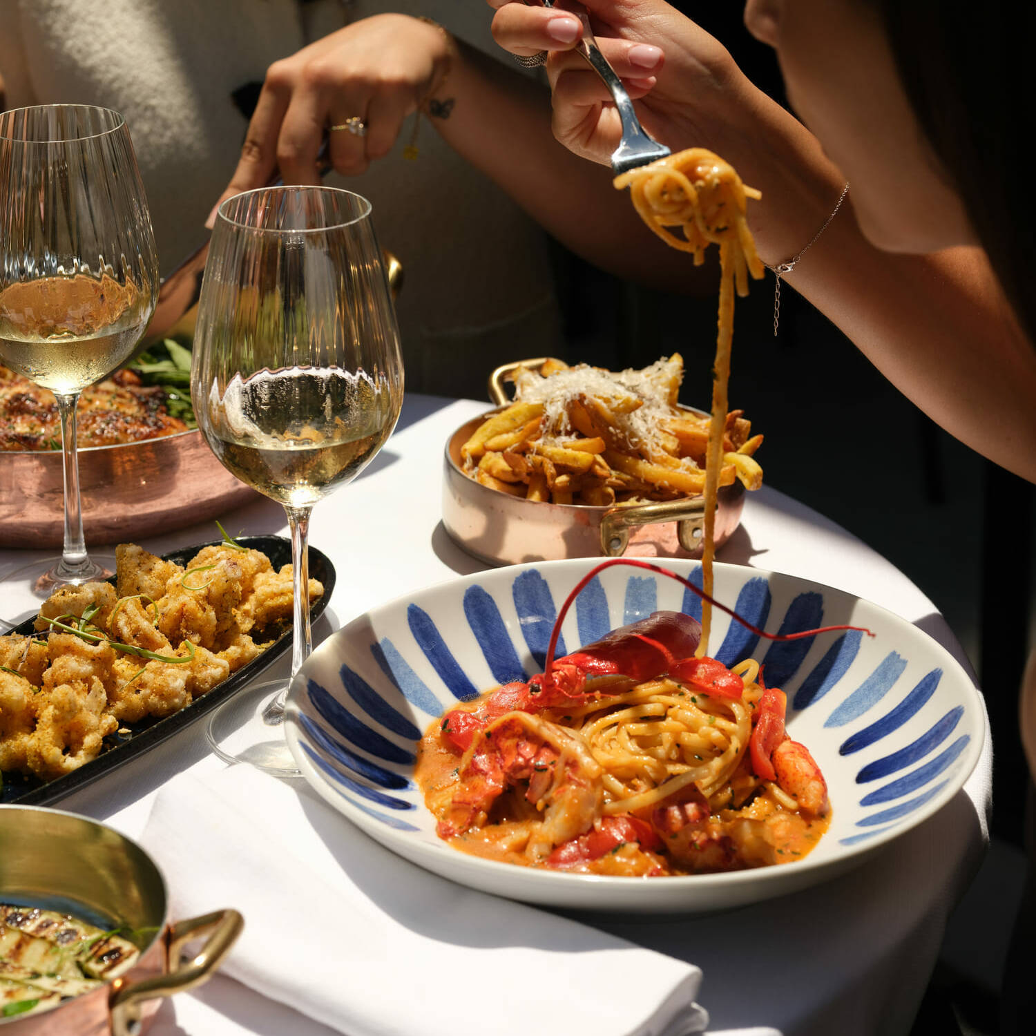 eat at rogina restaurant lobster pasta
